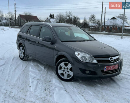 Серый Опель Астра, объемом двигателя 1.6 л и пробегом 226 тыс. км за 5850 $, фото 1 на Automoto.ua