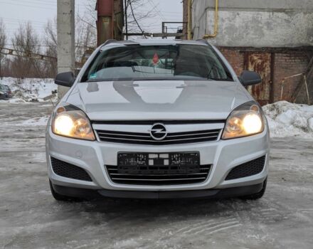 Серый Опель Астра, объемом двигателя 1.7 л и пробегом 250 тыс. км за 2299 $, фото 1 на Automoto.ua