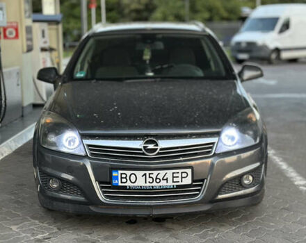 Сірий Опель Астра, об'ємом двигуна 1.6 л та пробігом 245 тис. км за 5400 $, фото 1 на Automoto.ua