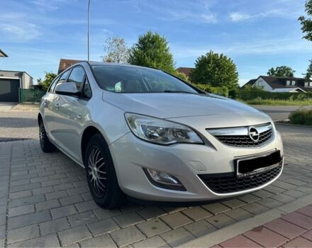 Сірий Опель Астра, об'ємом двигуна 1.4 л та пробігом 270 тис. км за 6000 $, фото 1 на Automoto.ua