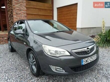 Опель Астра 2010 в Житомире на Automoto.ua Серый Опель Астра, объемом двигателя 1.2 л и пробегом 245 тыс. км за 4800 $, фото 1 на Automoto.ua