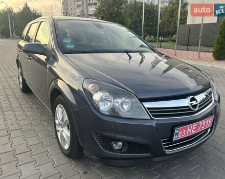 Серый Опель Астра, объемом двигателя 1.8 л и пробегом 218 тыс. км за 6450 $, фото 1 на Automoto.ua