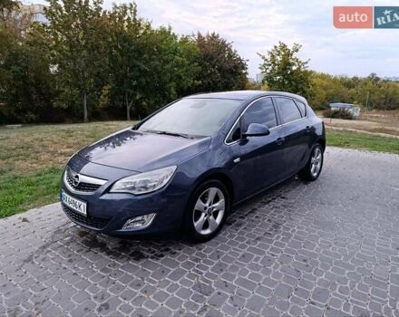 Сірий Опель Астра, об'ємом двигуна 1.7 л та пробігом 286 тис. км за 5300 $, фото 1 на Automoto.ua
