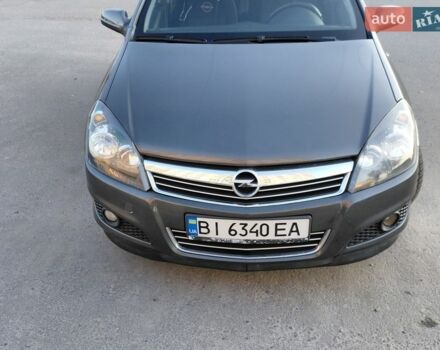 Серый Опель Астра, объемом двигателя 1.6 л и пробегом 227 тыс. км за 5100 $, фото 1 на Automoto.ua