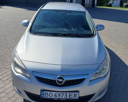 Серый Опель Астра, объемом двигателя 1.7 л и пробегом 282 тыс. км за 7200 $, фото 1 на Automoto.ua