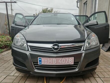 Опель Астра 2010 в Харькове на Automoto.ua Серый Опель Астра, объемом двигателя 0 л и пробегом 184 тыс. км за 6100 $, фото 1 на Automoto.ua