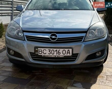 Серый Опель Астра, объемом двигателя 1.7 л и пробегом 260 тыс. км за 5100 $, фото 1 на Automoto.ua