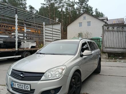 Серый Опель Астра, объемом двигателя 1.7 л и пробегом 300 тыс. км за 4300 $, фото 1 на Automoto.ua