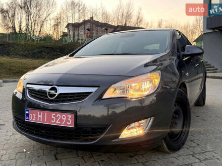 Серый Опель Астра, объемом двигателя 1.6 л и пробегом 124 тыс. км за 8800 $, фото 1 на Automoto.ua