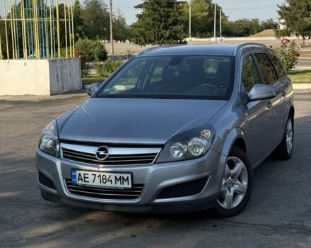 Серый Опель Астра, объемом двигателя 1.6 л и пробегом 212 тыс. км за 5999 $, фото 1 на Automoto.ua