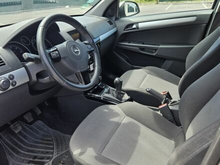 Сірий Опель Астра, об'ємом двигуна 1.7 л та пробігом 285 тис. км за 4652 $, фото 1 на Automoto.ua