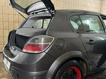 Опель Астра 2010 в Коломые на Automoto.ua Серый Опель Астра, объемом двигателя 1.25 л и пробегом 302 тыс. км за 4800 $, фото 1 на Automoto.ua