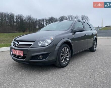 Серый Опель Астра, объемом двигателя 1.6 л и пробегом 248 тыс. км за 6850 $, фото 1 на Automoto.ua