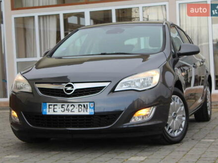 Серый Опель Астра, объемом двигателя 1.6 л и пробегом 193 тыс. км за 5890 $, фото 1 на Automoto.ua