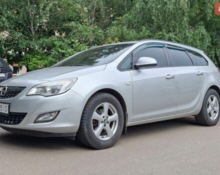 Сірий Опель Астра, об'ємом двигуна 1.4 л та пробігом 321 тис. км за 6200 $, фото 1 на Automoto.ua