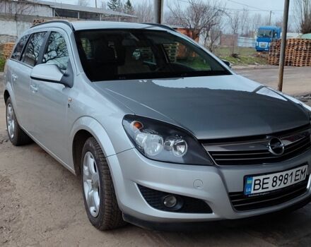 Сірий Опель Астра, об'ємом двигуна 1.7 л та пробігом 300 тис. км за 6000 $, фото 1 на Automoto.ua