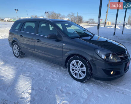 Сірий Опель Астра, об'ємом двигуна 1.6 л та пробігом 232 тис. км за 5600 $, фото 1 на Automoto.ua