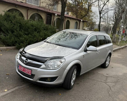 Серый Опель Астра, объемом двигателя 1.6 л и пробегом 177 тыс. км за 6700 $, фото 1 на Automoto.ua