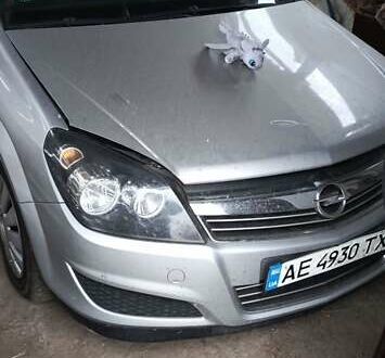 Серый Опель Астра, объемом двигателя 1.7 л и пробегом 240 тыс. км за 7000 $, фото 1 на Automoto.ua