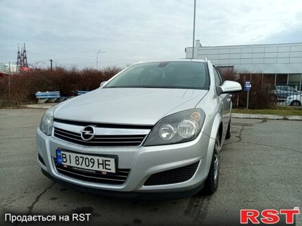 Опель Астра 2010 у Полтаві на Automoto.ua Сірий Опель Астра, об'ємом двигуна 1.6 л та пробігом 234 тис. км за 6100 $, фото 1 на Automoto.ua