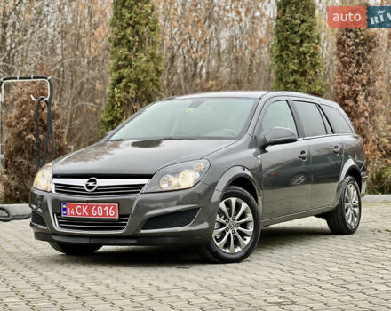 Сірий Опель Астра, об'ємом двигуна 1.6 л та пробігом 260 тис. км за 6250 $, фото 1 на Automoto.ua