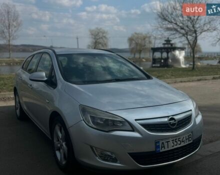 Сірий Опель Астра, об'ємом двигуна 1.69 л та пробігом 372 тис. км за 5500 $, фото 1 на Automoto.ua