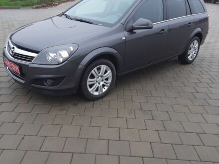 Серый Опель Астра, объемом двигателя 1 л и пробегом 205 тыс. км за 6150 $, фото 1 на Automoto.ua