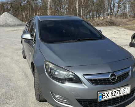Серый Опель Астра, объемом двигателя 1.7 л и пробегом 211 тыс. км за 6300 $, фото 1 на Automoto.ua