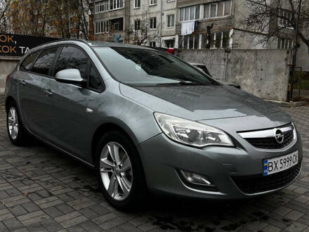 Серый Опель Астра, объемом двигателя 2 л и пробегом 240 тыс. км за 7000 $, фото 1 на Automoto.ua