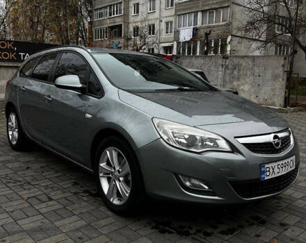 Серый Опель Астра, объемом двигателя 2 л и пробегом 240 тыс. км за 7000 $, фото 1 на Automoto.ua