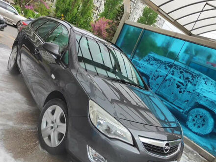 Сірий Опель Астра, об'ємом двигуна 1.7 л та пробігом 280 тис. км за 6900 $, фото 1 на Automoto.ua