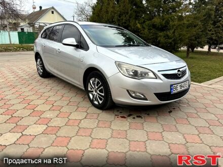 Серый Опель Астра, объемом двигателя 1.7 л и пробегом 280 тыс. км за 6600 $, фото 1 на Automoto.ua