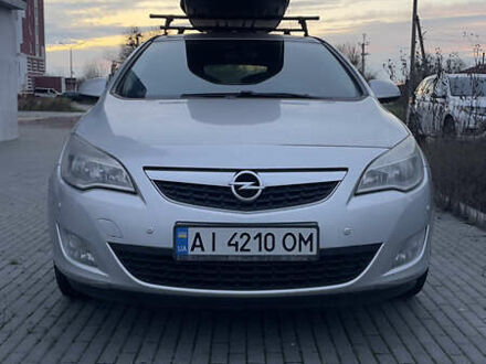 Серый Опель Астра, объемом двигателя 1.6 л и пробегом 297 тыс. км за 7000 $, фото 1 на Automoto.ua