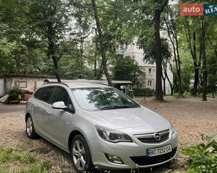 Серый Опель Астра, объемом двигателя 1.96 л и пробегом 247 тыс. км за 7400 $, фото 1 на Automoto.ua