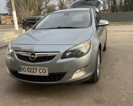Серый Опель Астра, объемом двигателя 2.2 л и пробегом 300 тыс. км за 7300 $, фото 1 на Automoto.ua