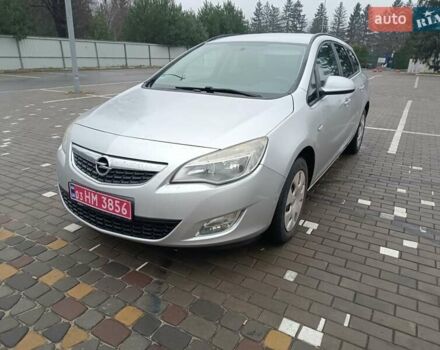 Серый Опель Астра, объемом двигателя 1.6 л и пробегом 264 тыс. км за 6200 $, фото 1 на Automoto.ua
