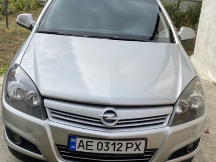 Сірий Опель Астра, об'ємом двигуна 1.6 л та пробігом 211 тис. км за 6005 $, фото 1 на Automoto.ua