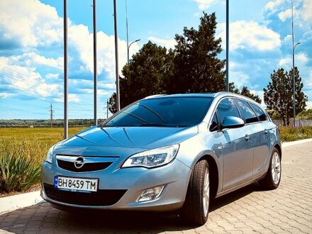Опель Астра 2011 в Арцизе на Automoto.ua Серый Опель Астра, объемом двигателя 1.7 л и пробегом 203 тыс. км за 7200 $, фото 1 на Automoto.ua