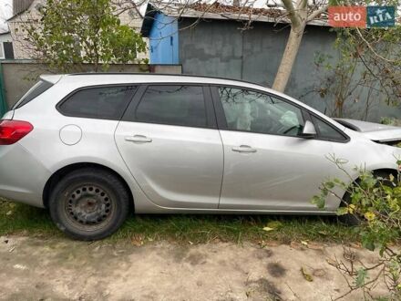 Опель Астра 2011 в Василькове на Automoto.ua Серый Опель Астра, объемом двигателя 1.69 л и пробегом 230 тыс. км за 3000 $, фото 1 на Automoto.ua