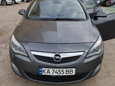Сірий Опель Астра, об'ємом двигуна 2 л та пробігом 320 тис. км за 6500 $, фото 1 на Automoto.ua