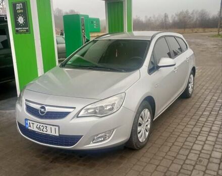 Серый Опель Астра, объемом двигателя 1.7 л и пробегом 206 тыс. км за 7499 $, фото 1 на Automoto.ua