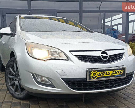 Сірий Опель Астра, об'ємом двигуна 1.69 л та пробігом 228 тис. км за 8500 $, фото 1 на Automoto.ua