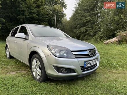 Опель Астра 2011 в Кролевце на Automoto.ua Серый Опель Астра, объемом двигателя 1.6 л и пробегом 166 тыс. км за 5200 $, фото 1 на Automoto.ua