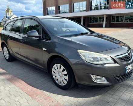 Сірий Опель Астра, об'ємом двигуна 1.69 л та пробігом 230 тис. км за 7500 $, фото 1 на Automoto.ua