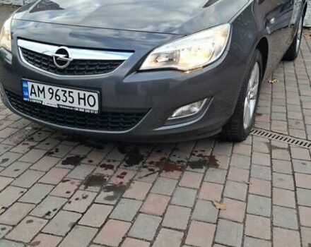 Опель Астра 2011 в Бердичеве на Automoto.ua Серый Опель Астра, объемом двигателя 1.7 л и пробегом 258 тыс. км за 6850 $, фото 1 на Automoto.ua