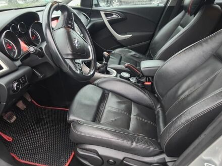 Серый Опель Астра, объемом двигателя 1.7 л и пробегом 276 тыс. км за 5500 $, фото 1 на Automoto.ua