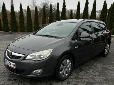 Серый Опель Астра, объемом двигателя 1.7 л и пробегом 261 тыс. км за 6300 $, фото 1 на Automoto.ua