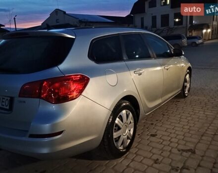 Серый Опель Астра, объемом двигателя 1.69 л и пробегом 385 тыс. км за 5500 $, фото 1 на Automoto.ua