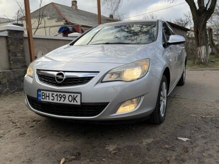 Сірий Опель Астра, об'ємом двигуна 1.2 л та пробігом 300 тис. км за 7200 $, фото 1 на Automoto.ua