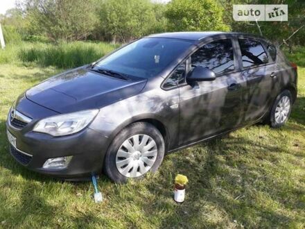 Опель Астра 2011 в Львове на Automoto.ua Серый Опель Астра, объемом двигателя 1.3 л и пробегом 247 тыс. км за 6600 $, фото 1 на Automoto.ua